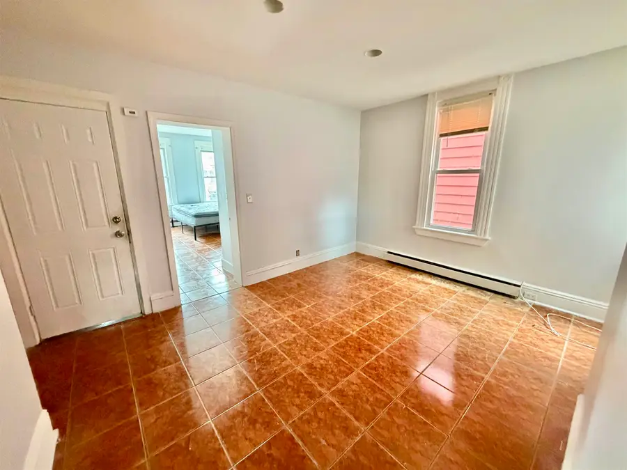 33 Fulton Ave , 1, Jersey City, NJ 07305 - #3