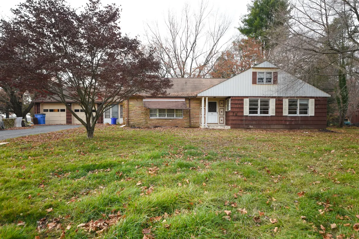 1 Sunnyside Ln, Yardley, PA 19067 - #1