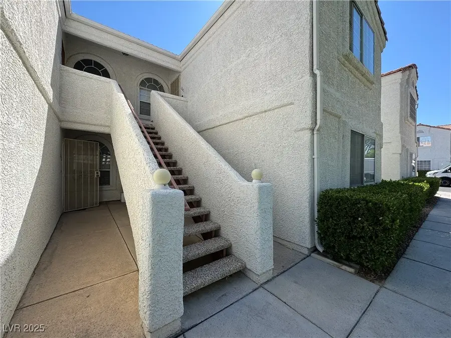 1800 Edmond Street #162, Las Vegas, NV 89146 - #2