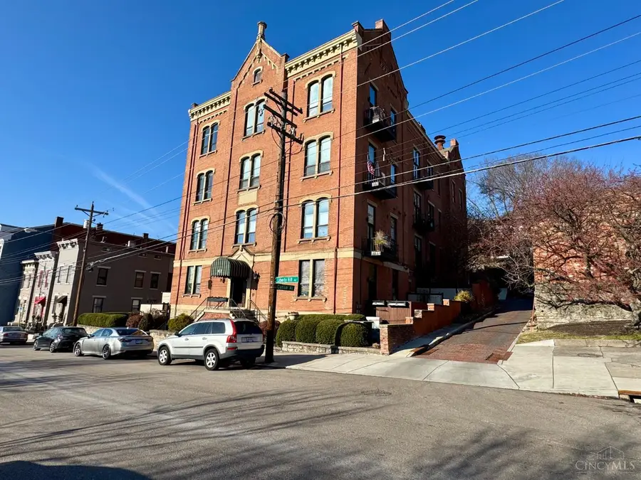 412 Liberty Hill #1B, Cincinnati, OH 45202 - Image #2