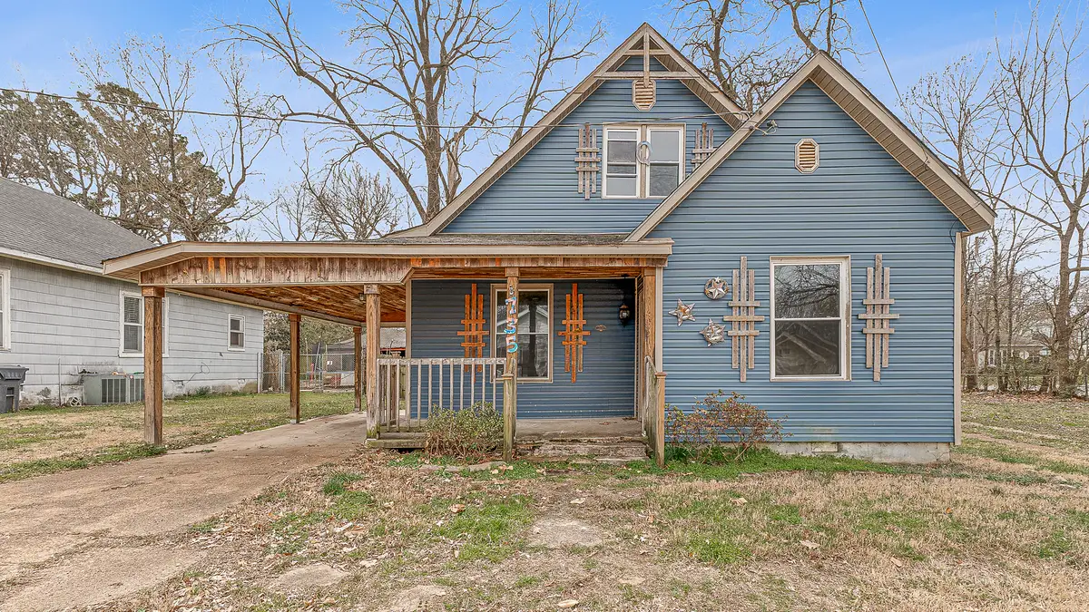 735 W Oak Avenue, Jonesboro, AR 72401 - #1