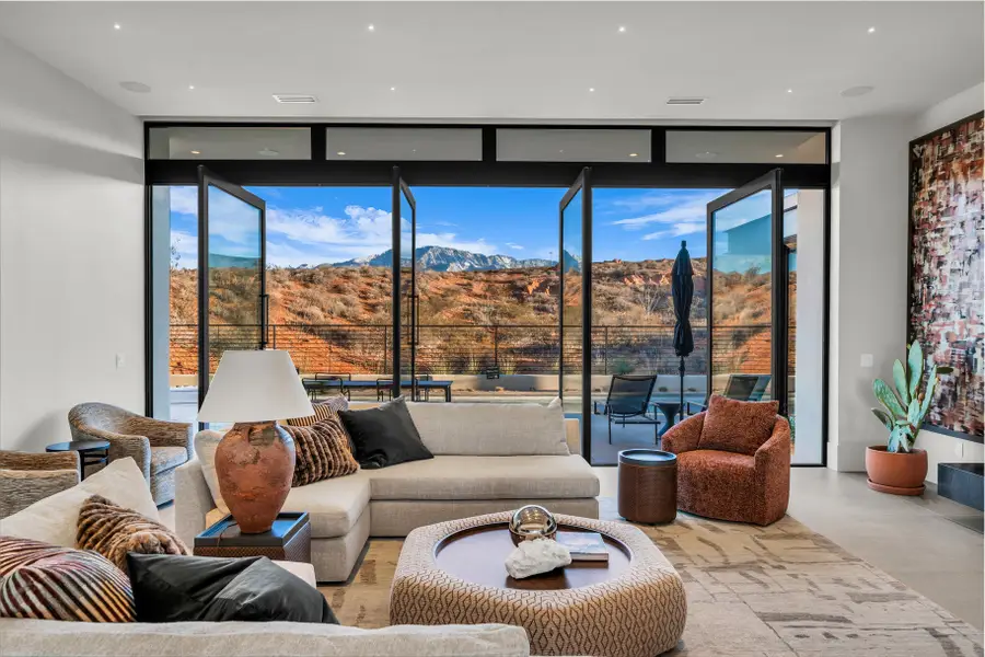 63 E Colima Rd, Washington, UT 84780 - #2