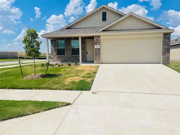 324 Red Rock Trail, Haslet, TX 76052