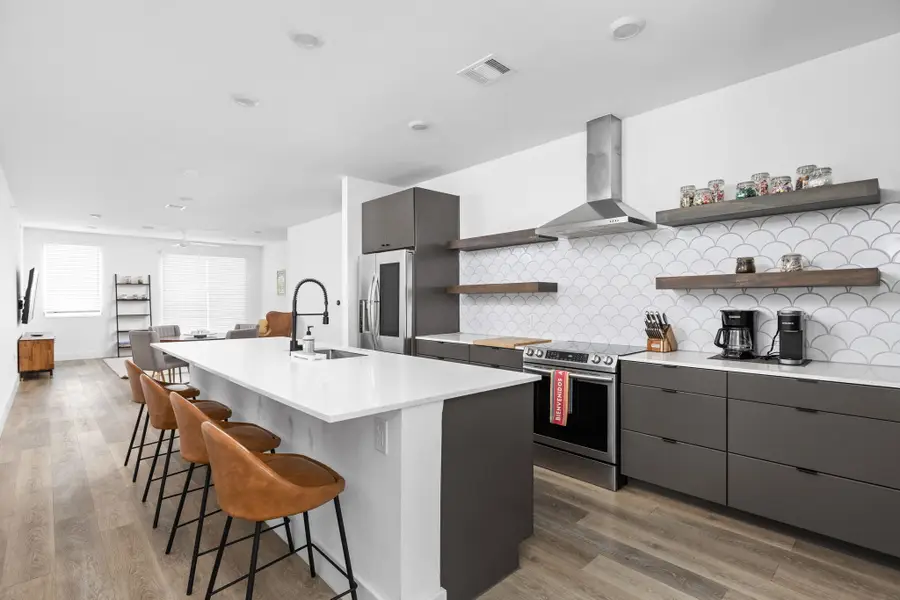 2709 E 5th St #1306, Austin, TX 78702 - Image #2