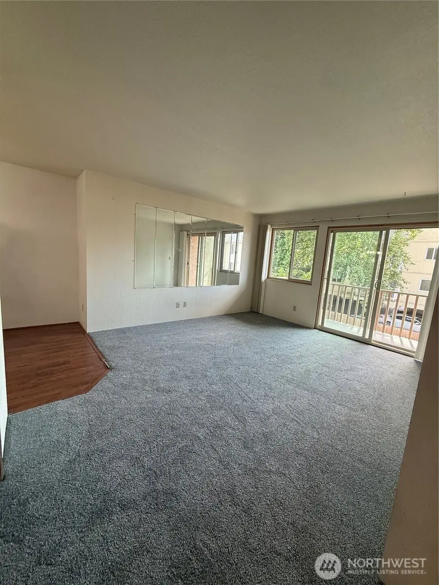 12035 32nd Avenue , 302, Seattle, WA 98125 - #3