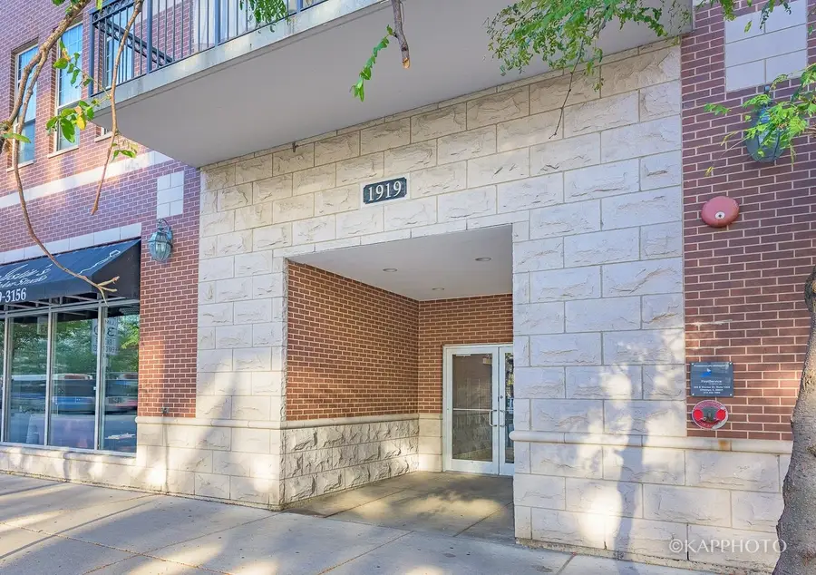1919 S Michigan Avenue #202, Chicago, IL 60616 - #2
