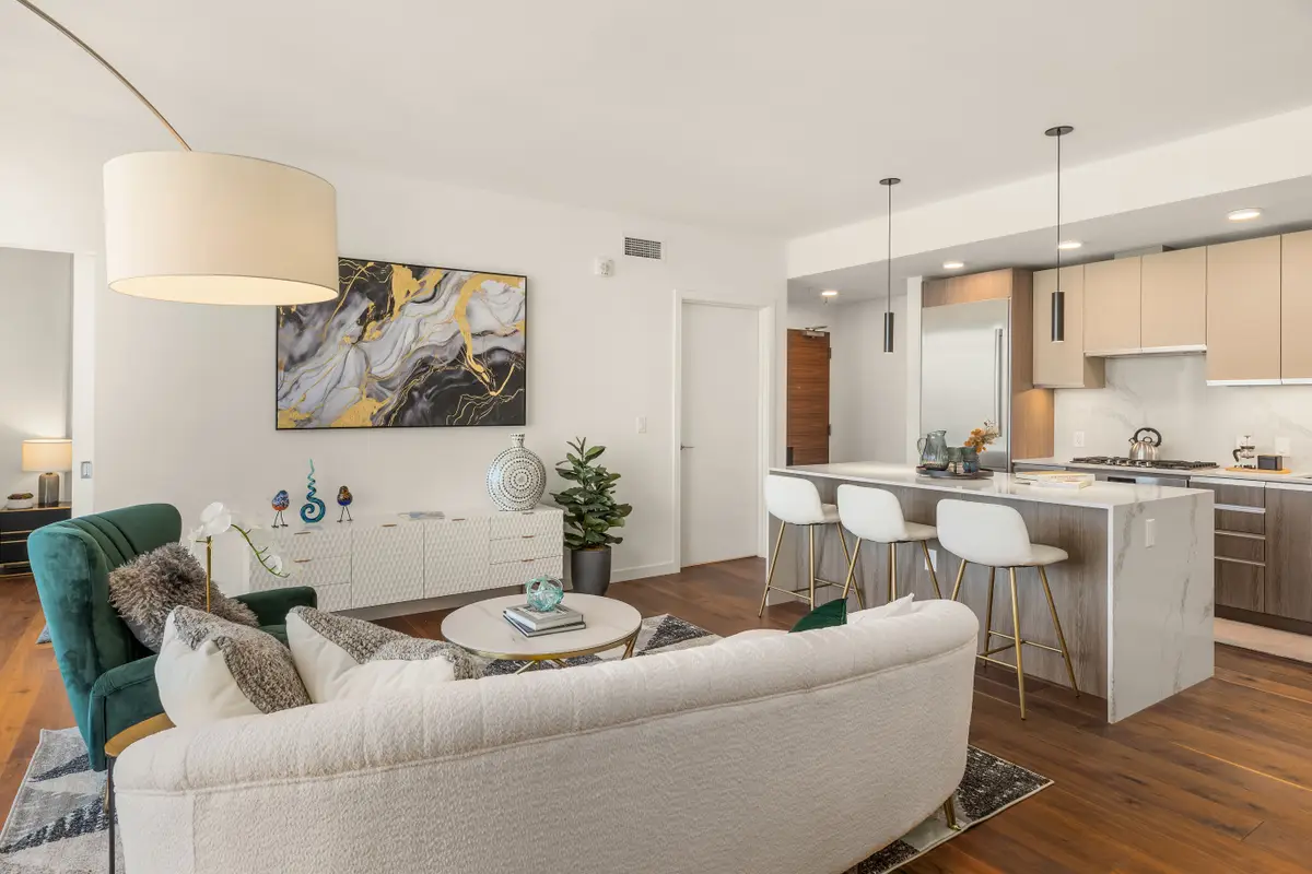 800 Columbia Street #2505, Seattle, WA 98104 - Image #1