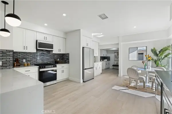 2410 8th Avenue, Los Angeles, CA 90018