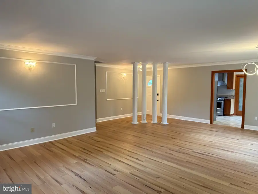 4140 Point Hollow Ln, Fairfax, VA 22033 - #3