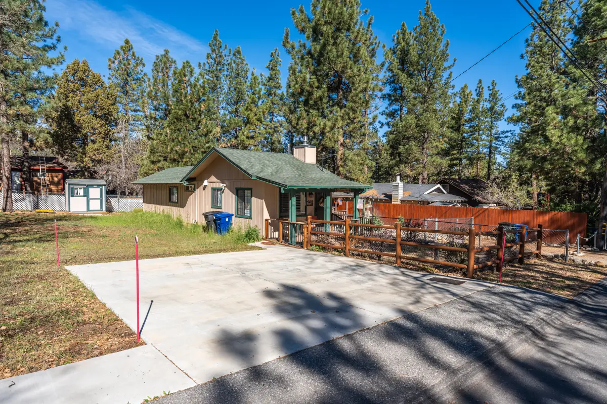318 Los Angeles Ave, Sugarloaf, CA 92386 - #1