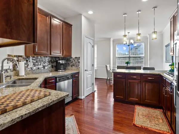 30 Arenas Ct, CAPITOL HEIGHTS, MD 20743