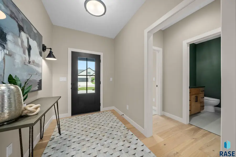 5812 E Rush St, Sioux Falls, SD 57110 - #2