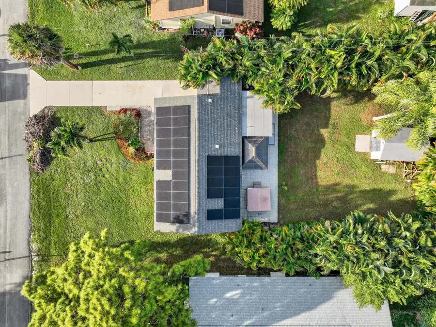 5865 SE Rosemont Avenue, Stuart, FL 34997 - Image #2