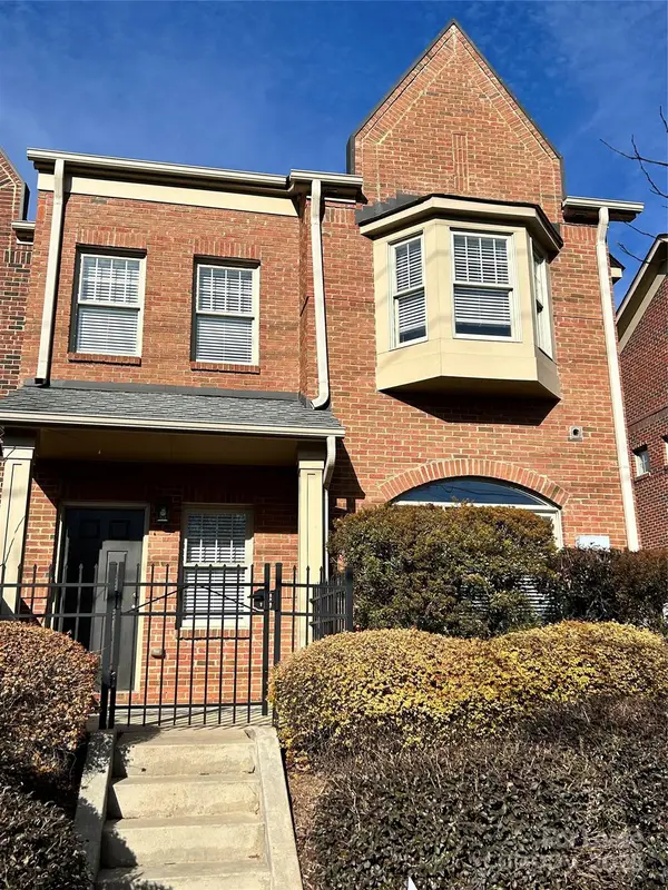 4670 Dabney Vigor Drive, Charlotte, NC 28209