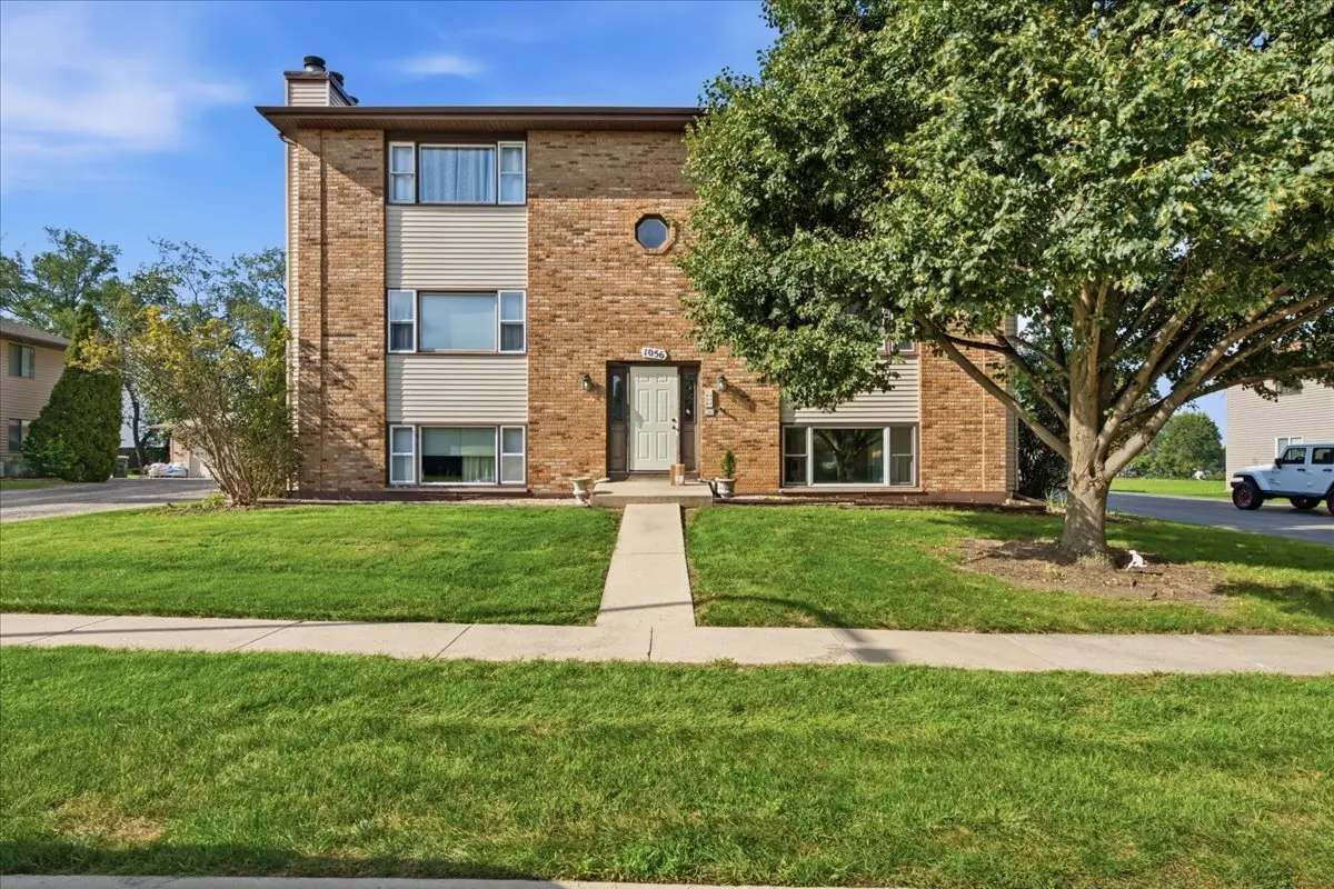1056 Manchester Court #F, South Elgin, IL 60177 - #1