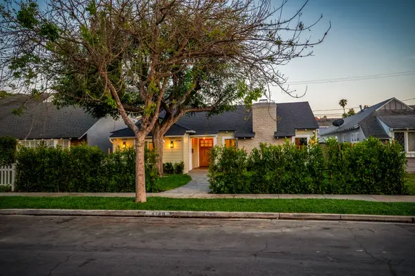 4140 W Mcfarlane Avenue, Burbank, CA 91505
