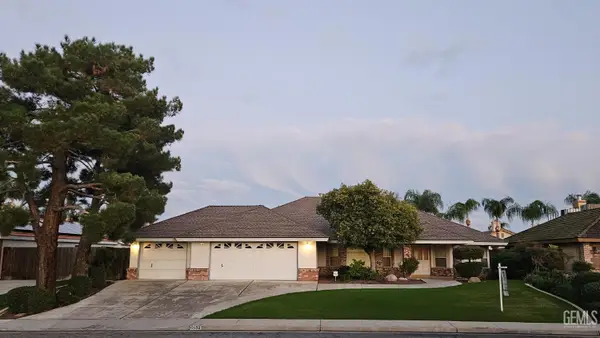 10817 PEACH BLOSSOM AVENUE, Bakersfield, CA 93312