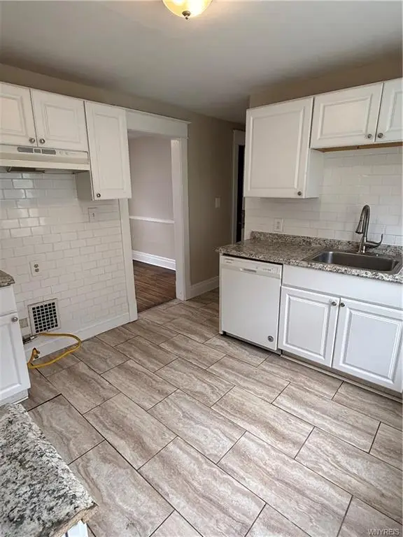 429 Lisbon Avenue, Buffalo, NY 14215 - #2