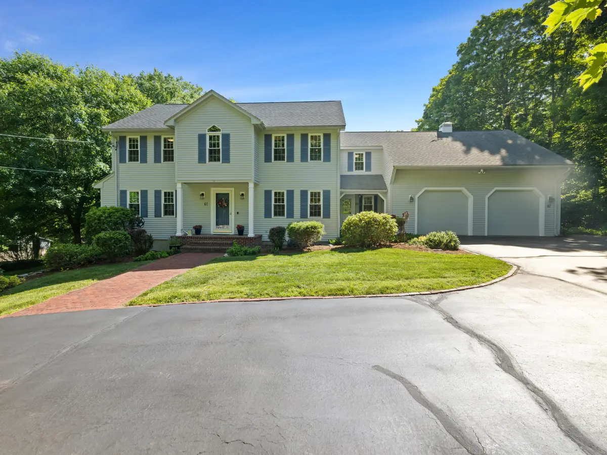 61 Beach St, Millbury, MA 01527 - #1