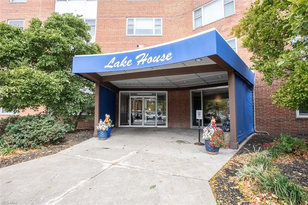 11850 Edgewater Drive #925, Lakewood, OH 44107 - #1