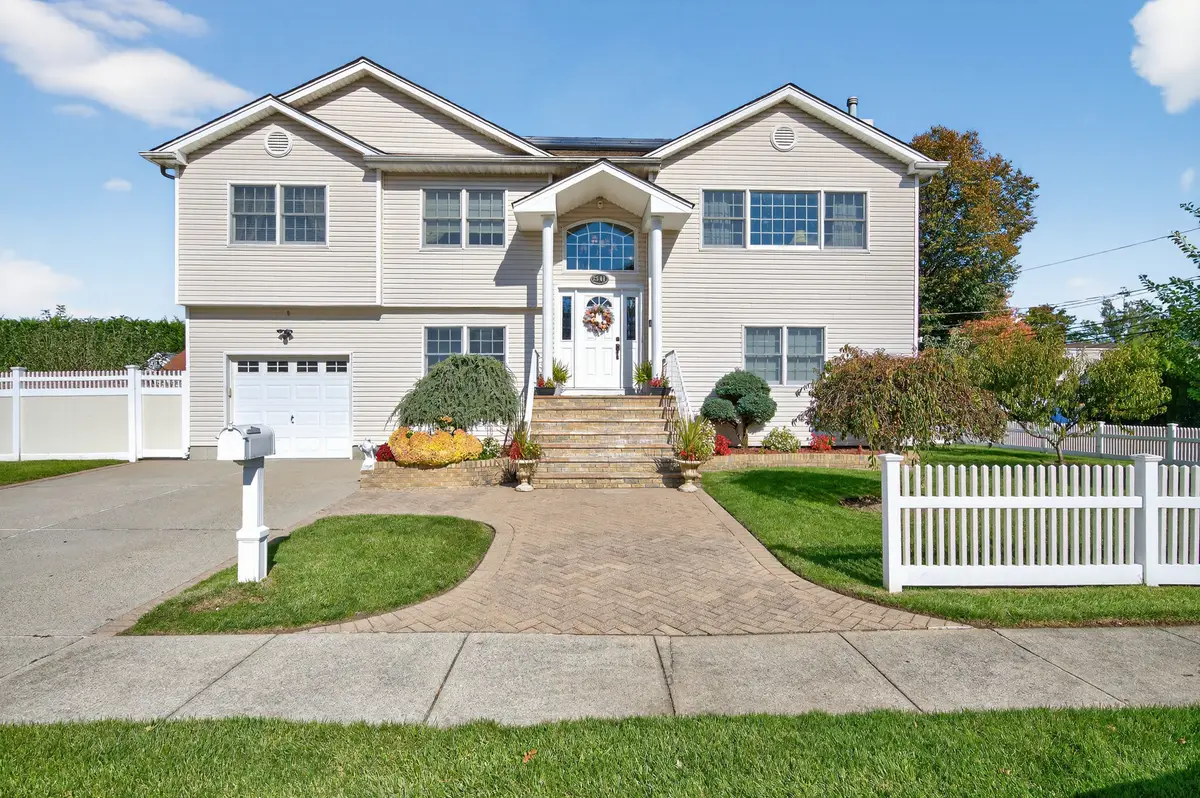 2501 Lancaster Street, East Meadow, NY 11554 - Image #1