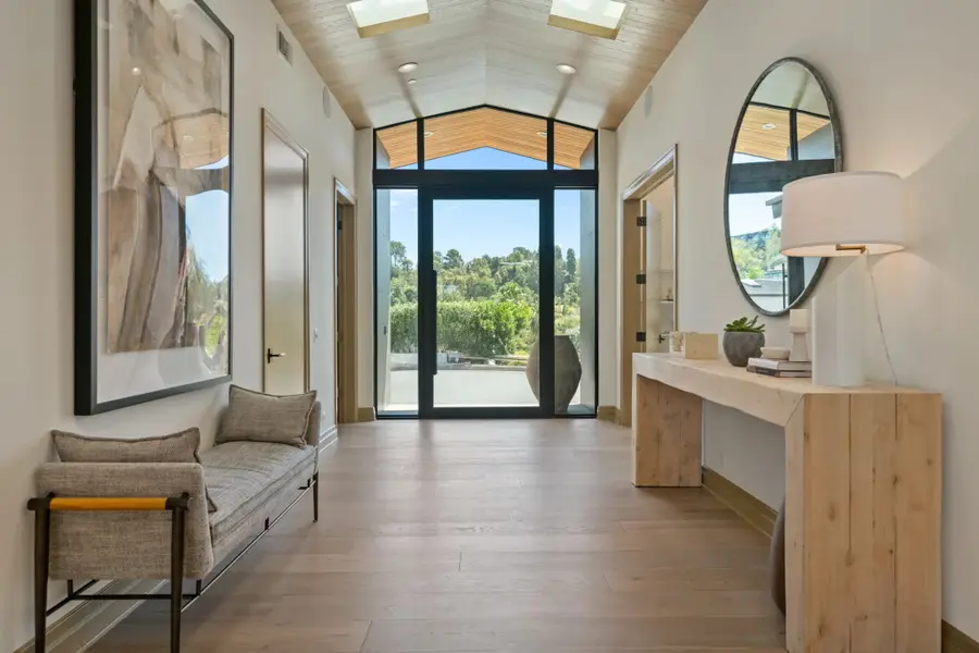 9153 Janice Place, Beverly Hills, CA 90210 - Image #2