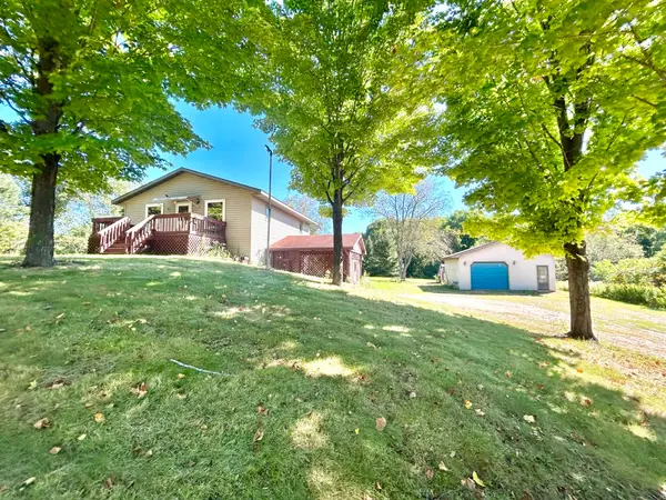 N7401 BROCKMAN LANE, White Lake, WI 54491