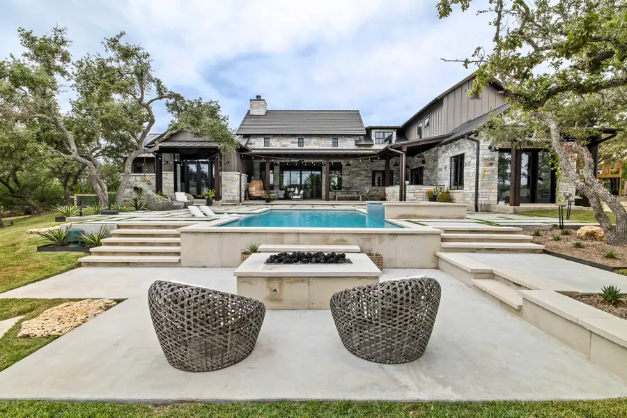 488 Dario Dr, Dripping Springs, TX 78620 - Image #2