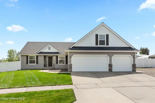 11984 N STINSON DR, Hayden, ID 83835