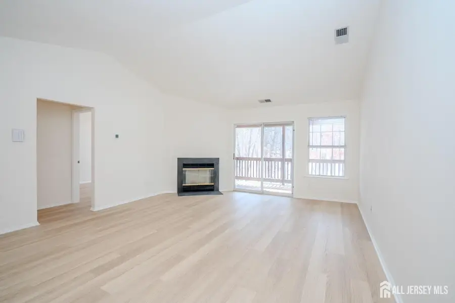 -32 Tanglewood Court, South Brunswick, NJ 08852 - #2