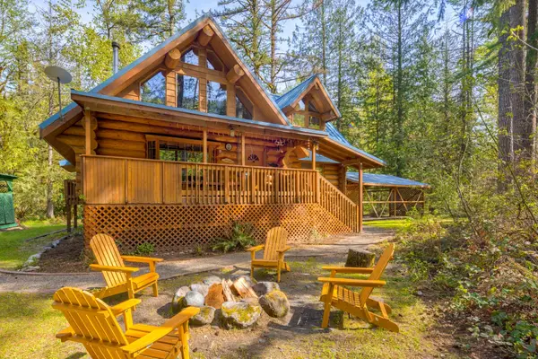 58200 E Marmot Rd, Sandy, OR 97055