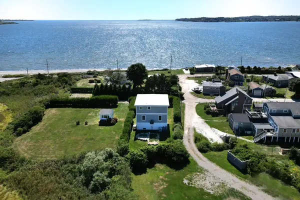 60 Philip Avenue, Tiverton, RI 02878