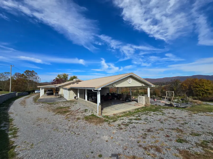 4147 Old Woodway Rd, Dryden, VA 24243 - #3