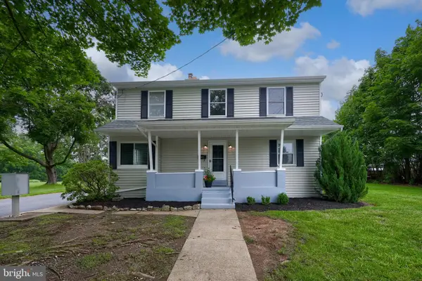 221 N Duke St, HUMMELSTOWN, PA 17036