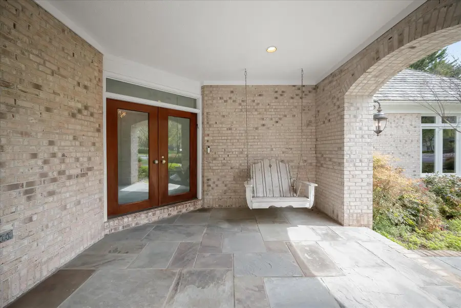 9848 Avenel Farm Dr, Potomac, MD 20854 - #3