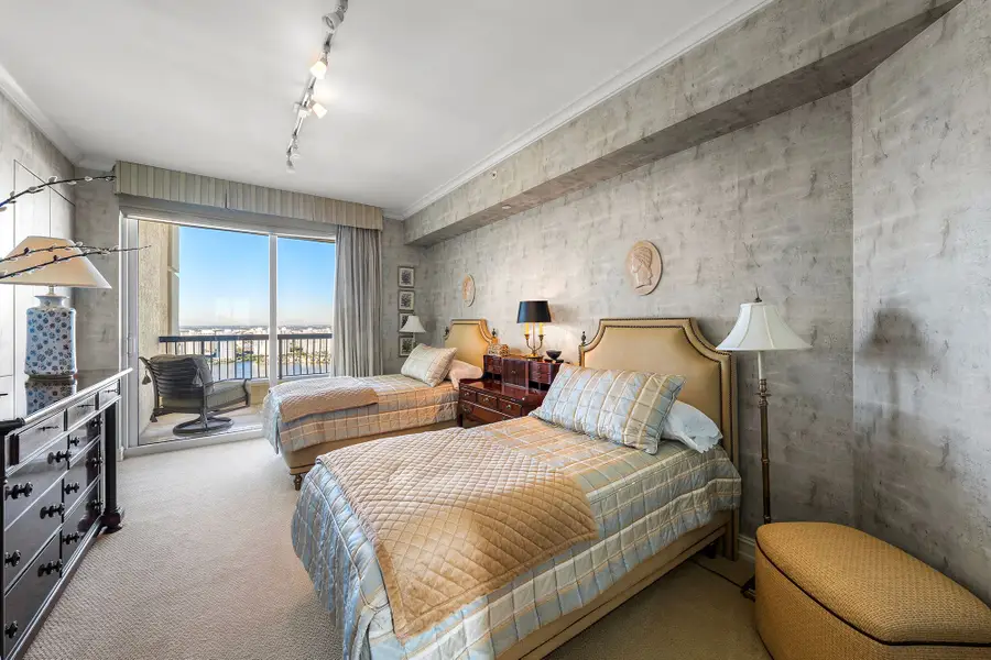 17875 Collins Ave #4103, Sunny Isles Beach, FL 33160 - #3