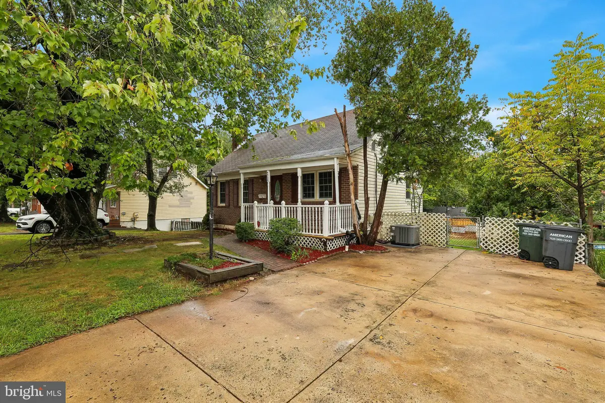 4528 Kingston Road, Woodbridge, VA 22193 - #1