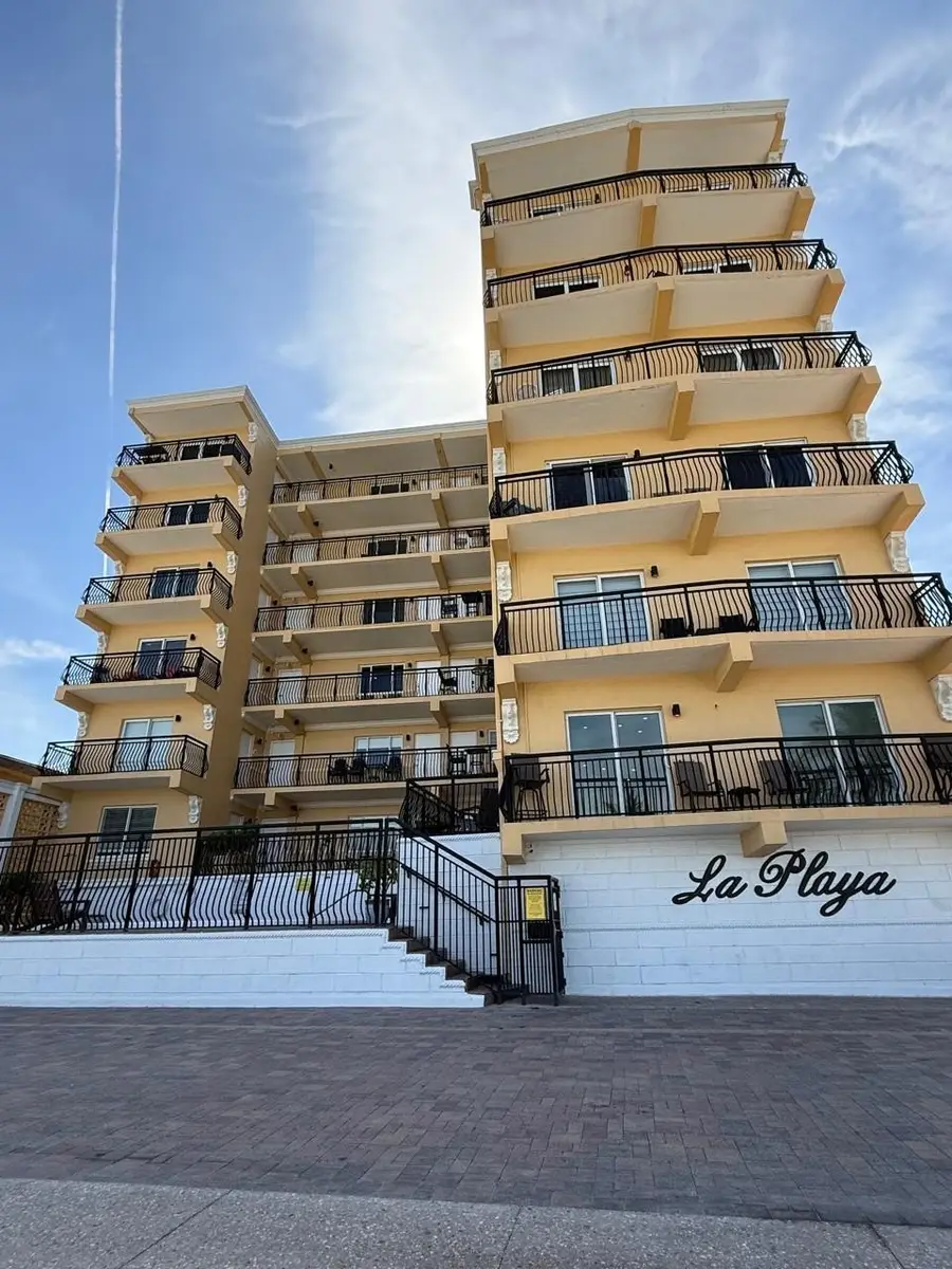 1815 N Surf Road unit: 402, Hollywood, FL 33019 - #2