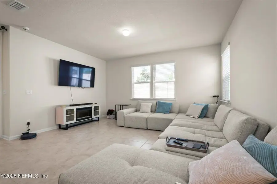 7194 Red Timber Road #null, Jacksonville, FL 32244 - Image #3