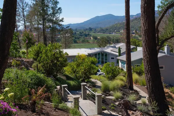 9 Bournemouth Road, St. Helena, CA 94574