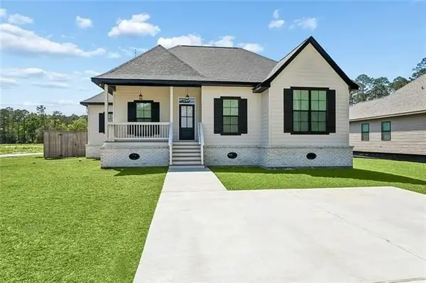 60399 VERMILLION Drive, Lacombe, LA 70445