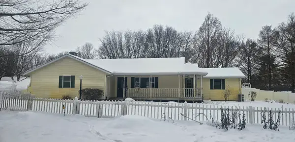 Address Withheld By Seller, Mahomet, IL 61853