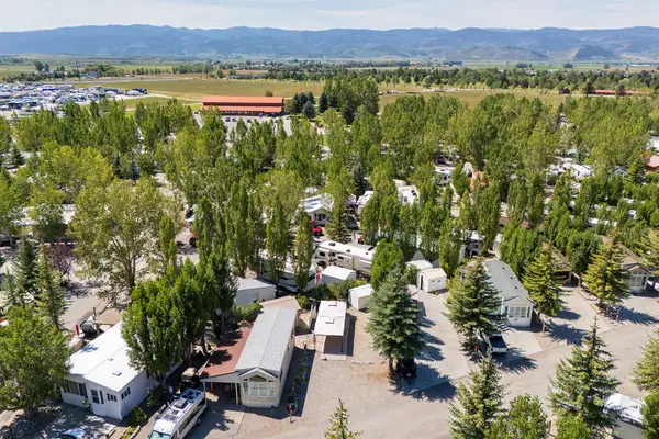 131 Whiffle Tree Drive, Thayne, WY 83127