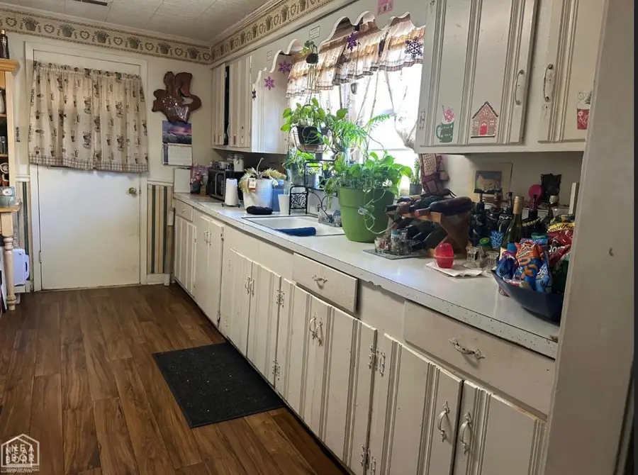 221 N 7th Street, West Helena, AR 72390 - #3