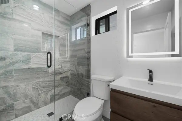 2228 W 73rd Street, Los Angeles, CA 90043