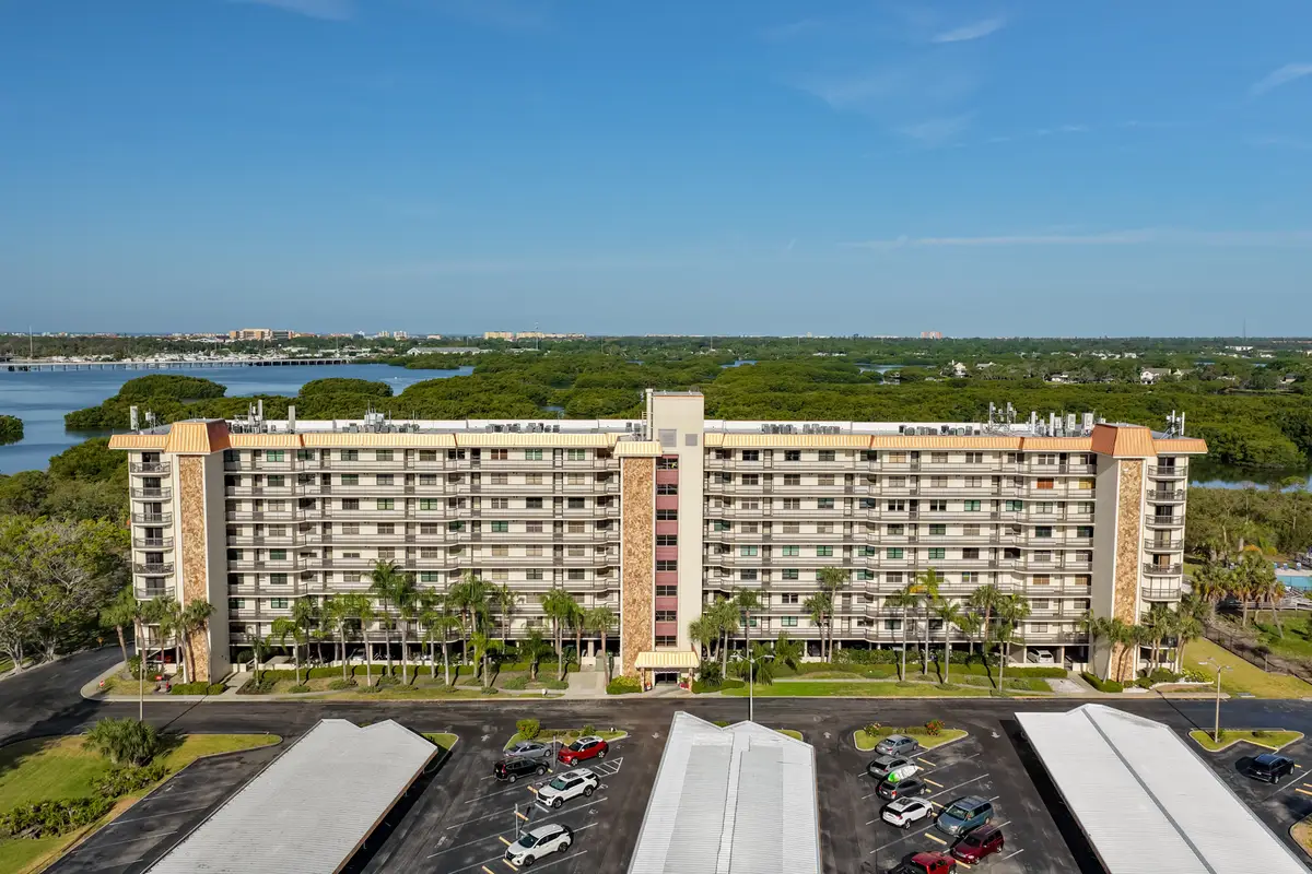 5400 Park Street N #208, Saint Petersburg, FL 33709 - #1