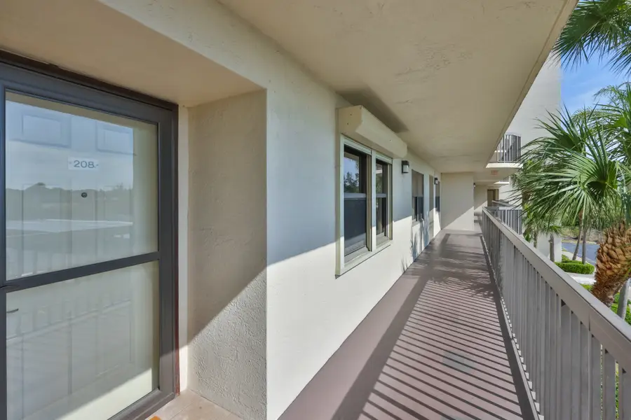 5400 Park Street N #208, Saint Petersburg, FL 33709 - #2