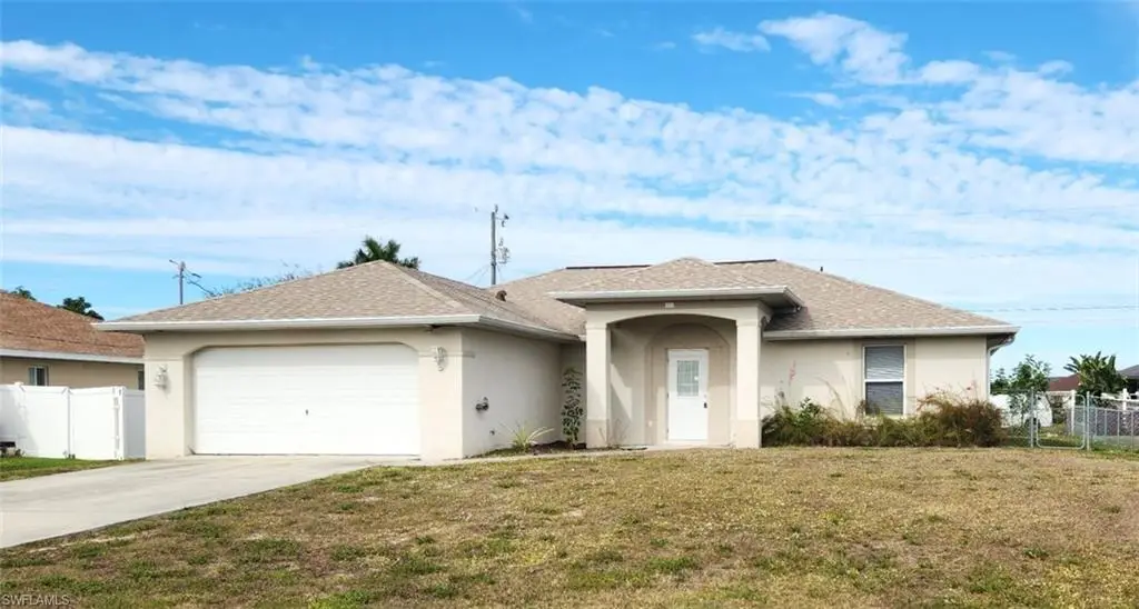 923 SW 33rd TER, Cape Coral, FL 33914 - #1
