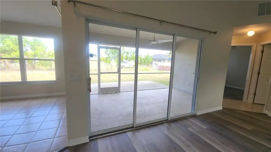 923 SW 33rd TER, Cape Coral, FL 33914 - #3