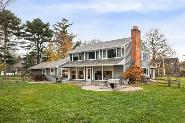 18 High Street, Dartmouth, MA 02748